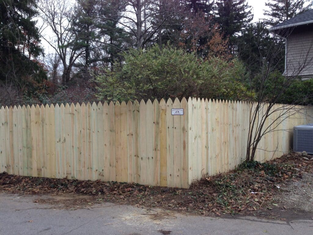 Gothic Top Privacy Fence IMG 0931 British Standard Fence